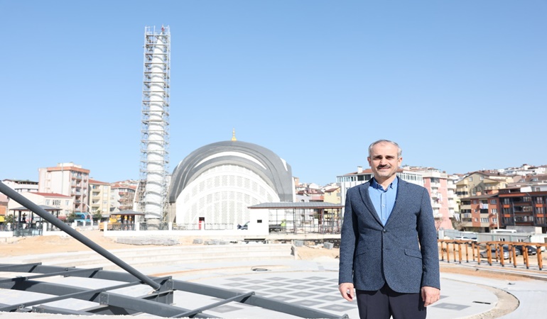 Çayırova Kent Meydanı’nda sona yaklaşıldı