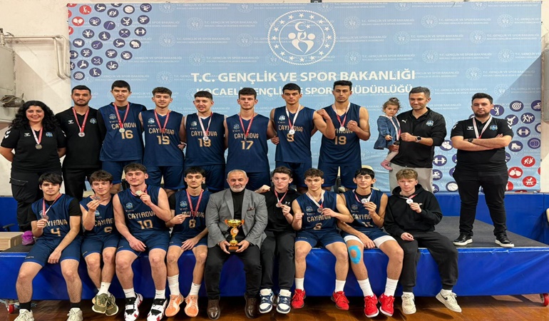 Çayırova’nın genç dev adamları Kocaeli ikincisi olmayı başardı