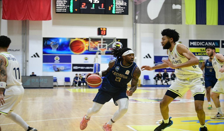 Çayırovalı basketbolcular durdurulamıyor!