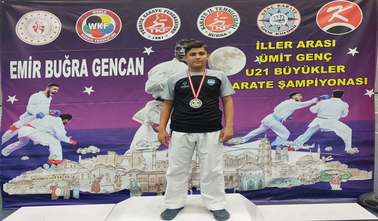 Çayırovalı karateciler Bursa’da madalyaları topladı