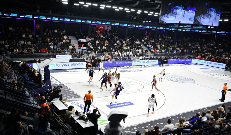 Çayırovalılardan Spor Kompleksi’ne tam not 