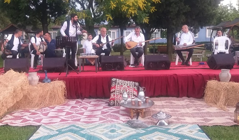 Cemil Meriç öğrencileri sıra gecesinde buluştu