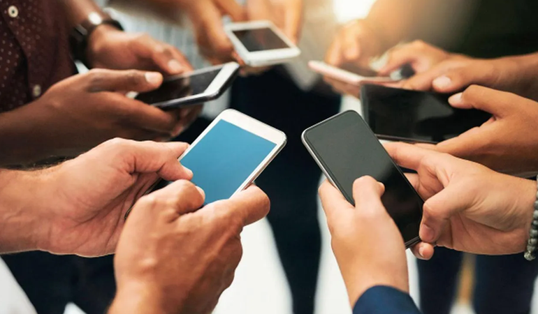 Cep telefonlarına yeni zam yolda