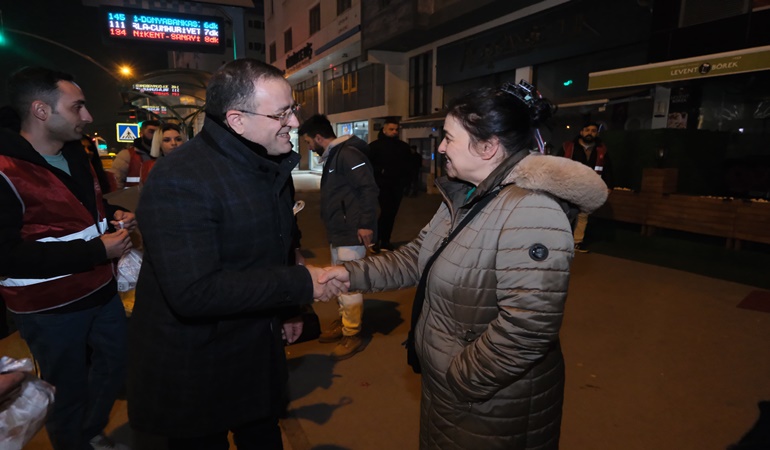 CHP adayı Sertif Gökçe, Derincelileri işe uğurladı
