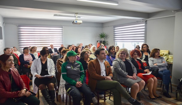 CHP Başiskele, emekçi kadınları canlandırdı