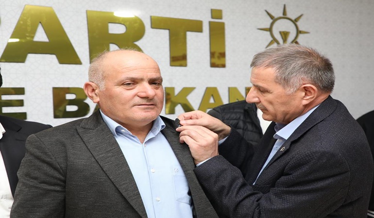 CHP’den aday adayı olmuştu, AK Parti’ye katıldı