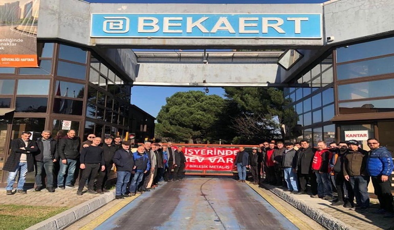 CHP Derince’den greve çıkan Bekaert işçilerine ziyaret 
