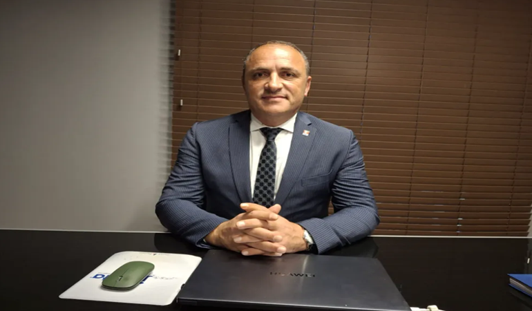 CHP Gölcük’te Uzuner 6 oyla yeniden başkan oldu!