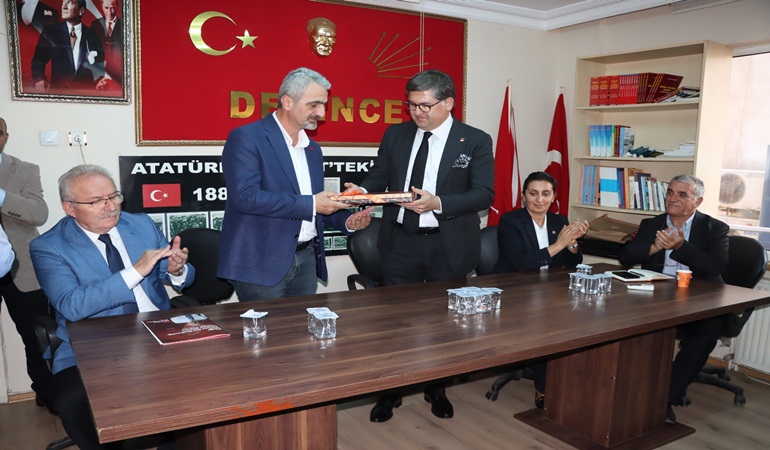 CHP Kocaeli’den, Derince ve Çayırova’ya hayırlı olsun ziyareti