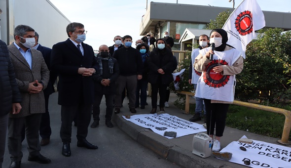 CHP Kocaeli’den DGD-SEN’li Migros işçilerine tam destek