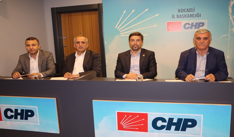 CHP’li belediye meclis üyeleri Cumhurbaşkanlığı seçimleri için toplandı