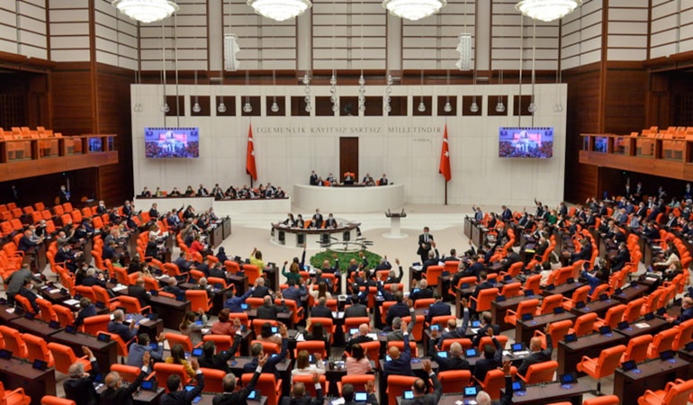 CHP'liler önerdi, AKP ve MHP'liler reddetti