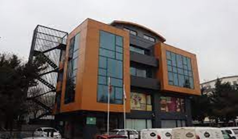 Çınar Akademinin açılışında Özgür Bolat sürprizi