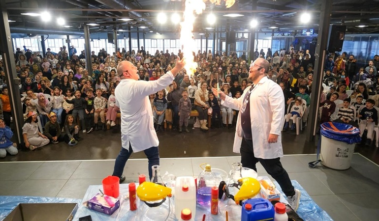 Çocuklar Lemi Abi’nin renkli dünyasına konuk oldu! Keşif, üretim ve neşe bir arada