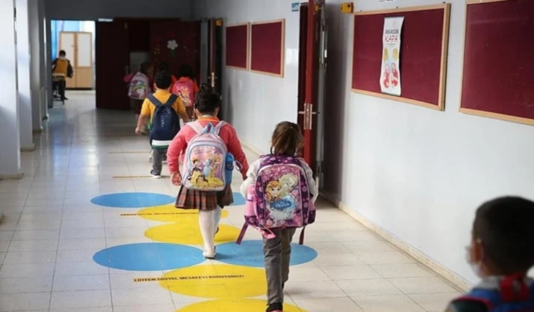 Çocuklar okula aç gidiyor