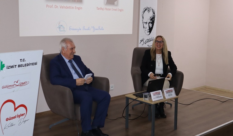 Cumhuriyet’in kuruluşundaki İzmit’in tarihsel rolü anlatıldı