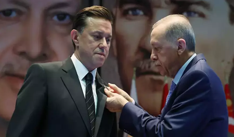 Çuvalla para verildiği için parti değiştirmiş!