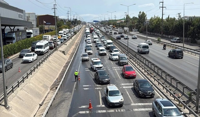 D-100’den TEM Otoyolu Dilovası gişelerine girişler kapatılacak!