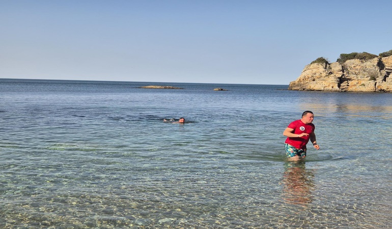 Dağcılar Kandıra’da denize girdi