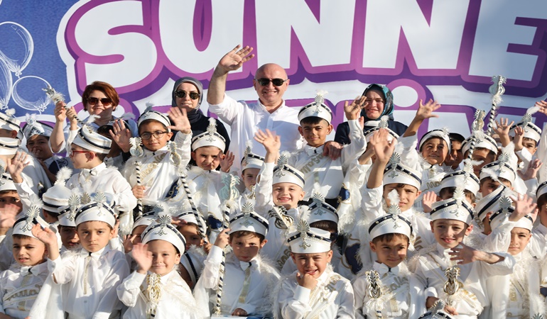 Darıca’da 500 çocuk erkekliğe ilk adımı attı