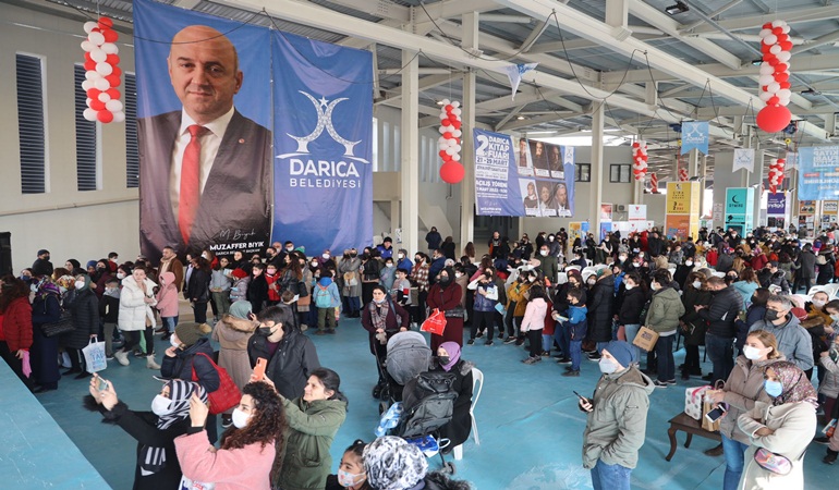 Darıca Kitap Fuarı’na yoğun ilgi devam ediyor