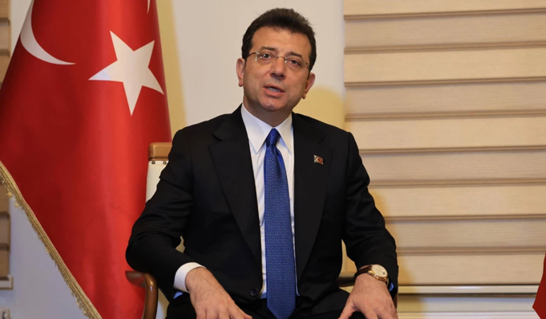 Demokrasi, adalet ve cumhuriyet kolonları tehdit altında