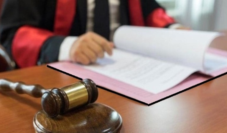 Demokrasi diyenlerin asıl niyeti eleştirenleri susturmak!