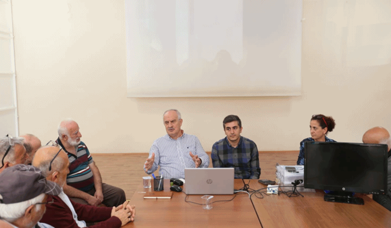 Deniz Mahallesi'nde kentsel dönüşüm toplantısı