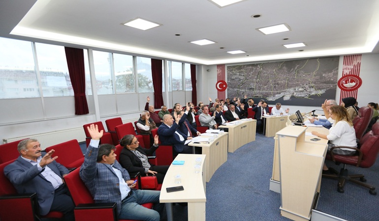 Derince Belediyesi Meclisi’nde 6 madde görüşüldü