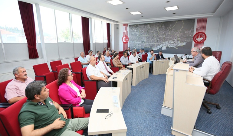 Derince Belediyesi Meclisi’nde 9 madde görüşüldü