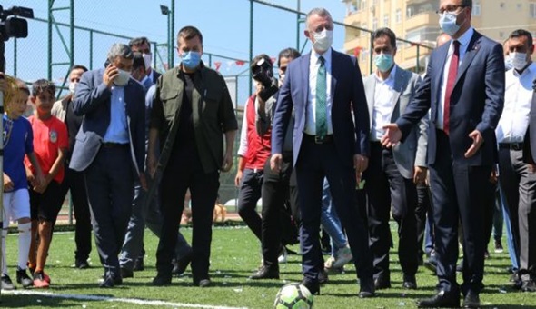 Derince'de bakanlı açılış