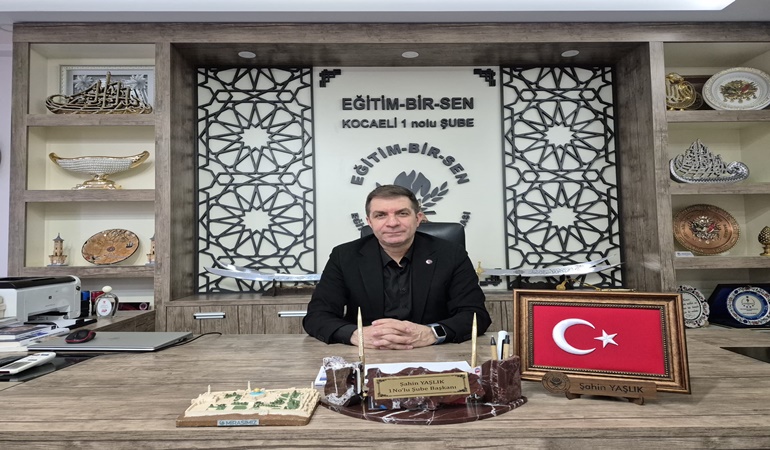 Derince’de başörtülü öğrenciyi derse almayan öğretmene tepki