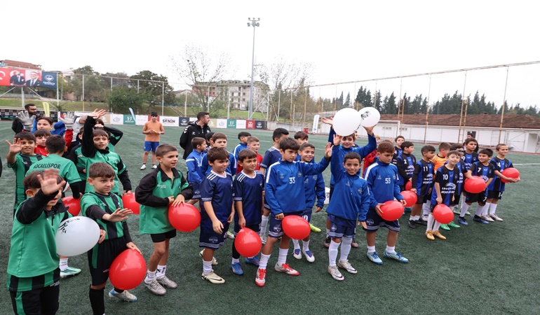 Derince’de bayram sevinci 