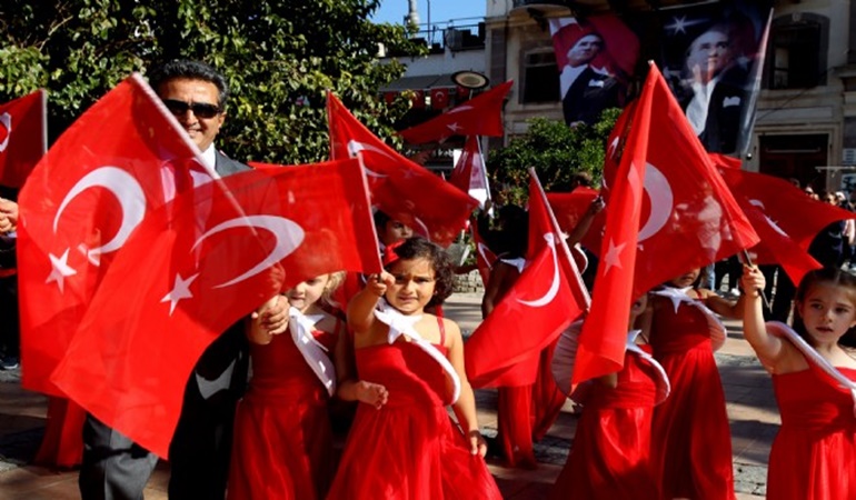 Derince’de Cumhuriyet’in 102. yılı coşkuyla kutlanacak