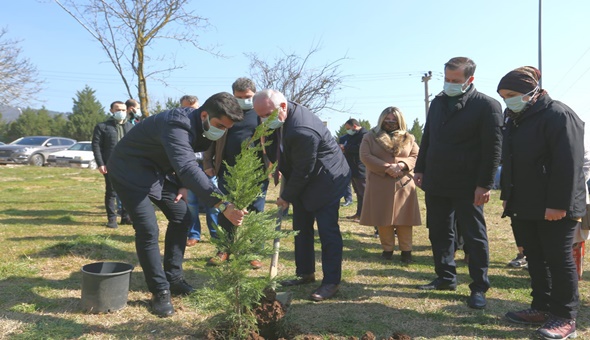 Derince’de fidanlar toprakla buluştu