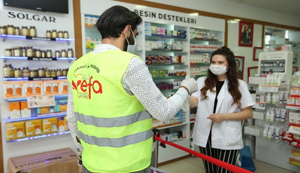 Derince’de ihtiyaçlar için bir telefon yetiyor