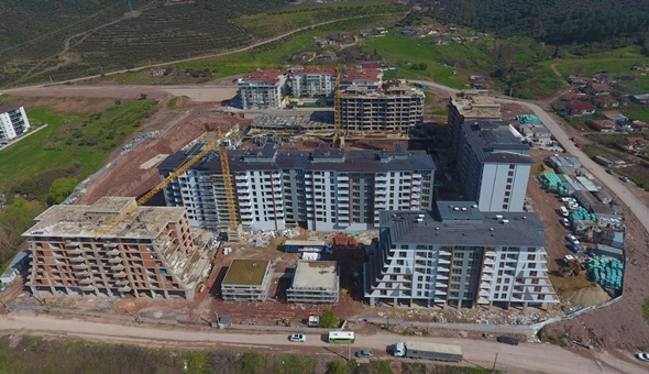 Derince’de kentsel yenileme çalışmaları sürüyor