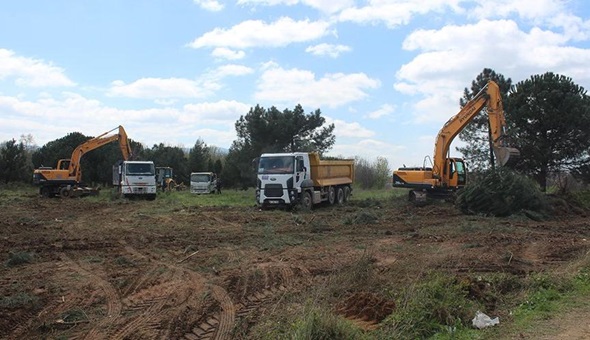 Derince'de sahra hastanesi yapılıyor