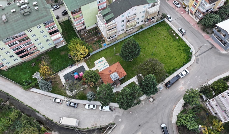 Derince’de Yaşar Korel Parkı yenilendi