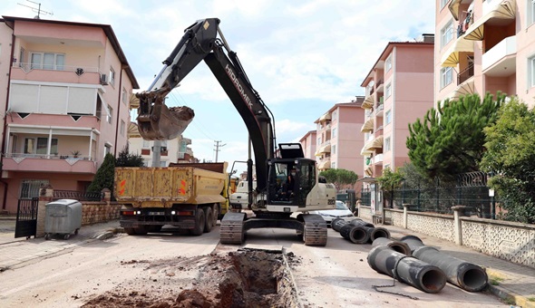 Derince’deki 10 mahallenin altyapısı yenileniyor