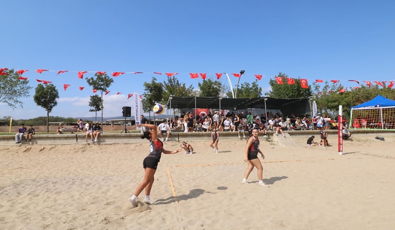 Derince Harikalar Sahili’nde harika bir şölen!