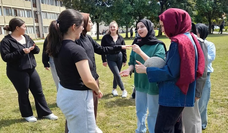Derince Kız Anadolu İmam Hatip Lisesi’nden uluslararası proje