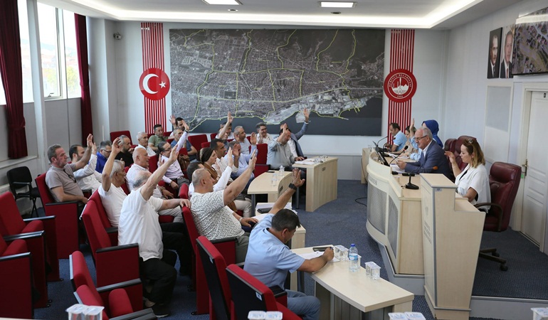 Derince Meclisi’nden vefa örneği