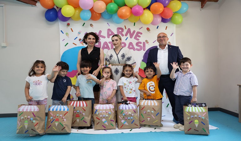 Derince Senin Yuvan Kreş ve Gündüz Bakımevi’nde karne heyecanı