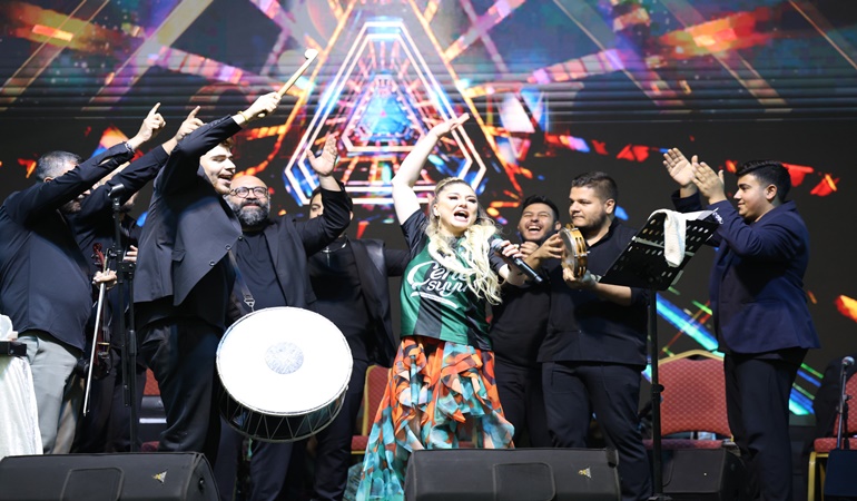 Derince Taşköprü Festivali’nde muhteşem konser!