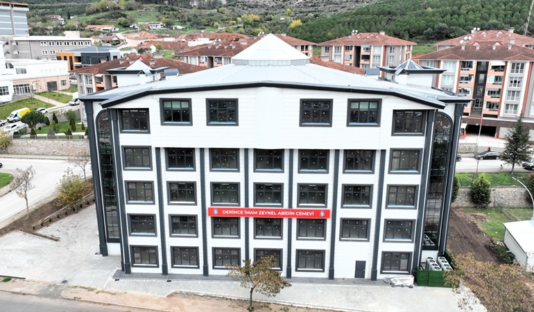 Derince Zeynel Abidin Cemevi’nde son rötuşlar 