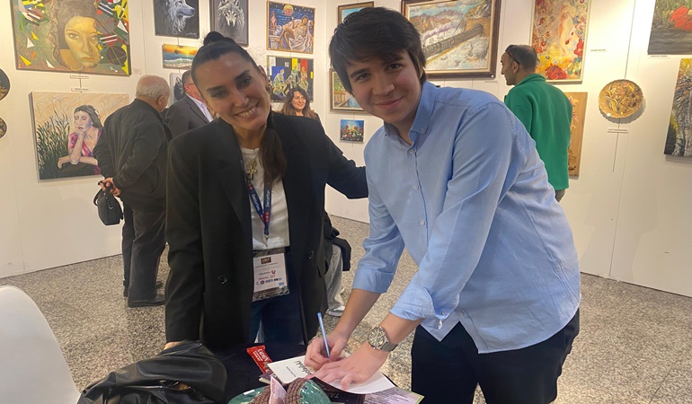 Derinceli genç yazar Sudan okurlarıyla İstambul’da buluştu!