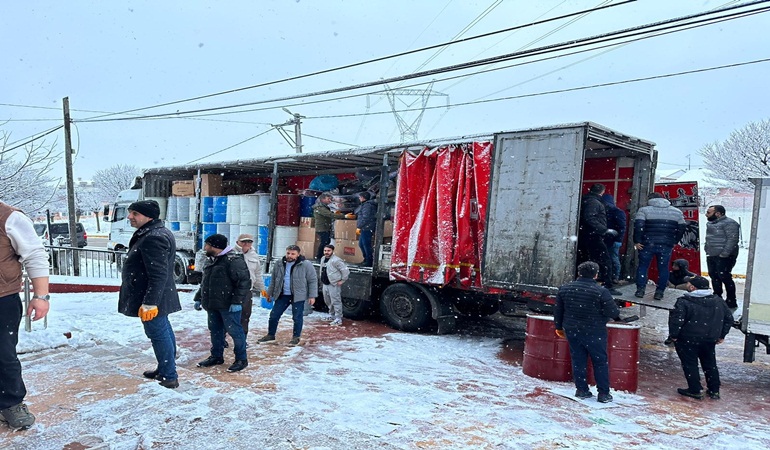 DEVA Kocaeli’den yardım yola çıktı