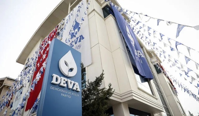 Deva Partisi'nde istifa şoku!