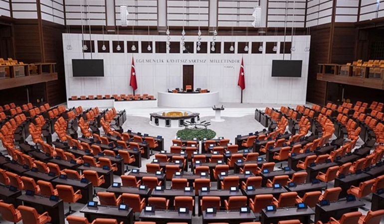 Dilekçe Komisyonu'na binlerce başvuru